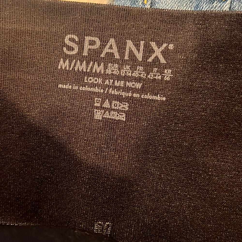 NWT Spanx black seamless track stripe legging! - Picture 4 of 4